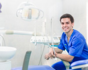 Estudio revela que mujeres con encías infectadas tienen mayor riesgo de contraer cáncer