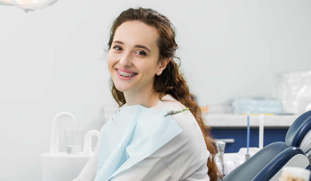 Sonrisa con frenillos dentales