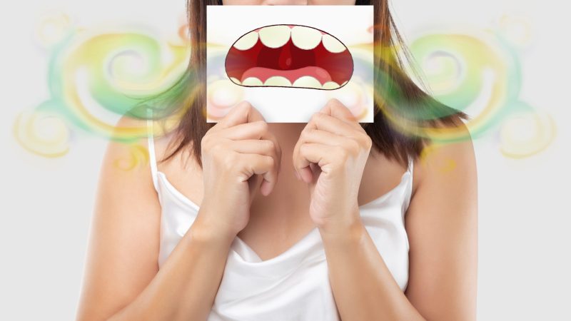 Halitosis: Causas del mal aliento y cuándo acudir al dentista