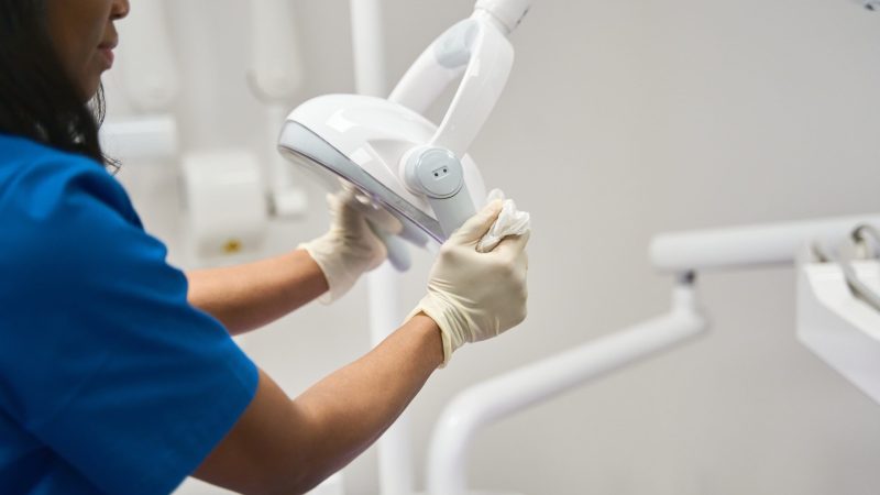Esterilización dental: así protegemos tu salud oral en cada consulta